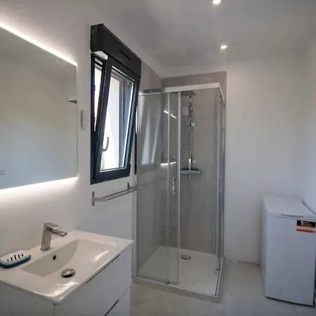 Apartment Bright Cocoon With Terrace In Saint-raphael Saint-Raphael (Var)
